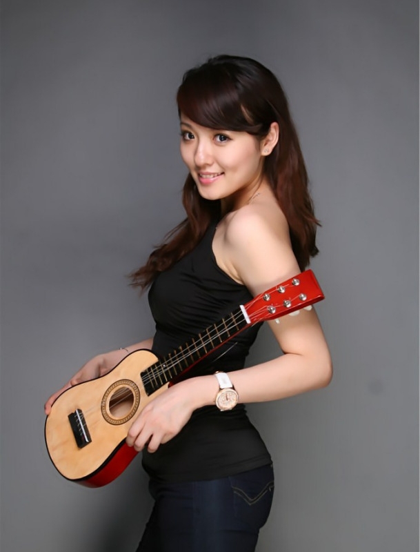 guitar girl